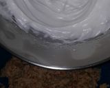 A picture of step 6 of Cake with Egg Whites and Amaretti Cookies.