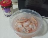 A picture of step 2 of Fresh Spring Rolls with Grilled Chicken and Shrimp.