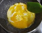 Foto langkah ke 2 dari resep Nasi Goreng Daun Jeruk.