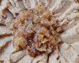 Foto del paso 4 de la receta: Hummus de garbanzos de lata con cebolla caramelizada sin azúcar 🧅🧅