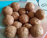 Foto langkah ke 1 dari resep Sop Bola Daging.