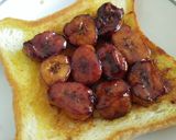 Foto langkah ke 4 dari resep Banana Caramel Toast.