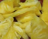 Hình bước làm 2 của món Mực hấp thơm hành