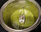 A picture of step 2 of Lemon mint drink.