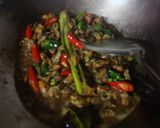 Foto langkah ke 4 dari resep Tumis Kerang.