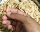 வீட்டிலேயே தயாரித்த கோதுமை நூடுல்ஸ் ரெசிபி ஸ்டேப் 8 புகைப்படம்