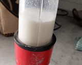 A picture of step 4 of Badam Pisin Milk Shake.
