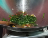 Foto langkah ke 4 dari resep Tumis Kangkung.