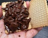 Foto langkah ke 3 dari resep Almond Cranberry Choco Cookies.