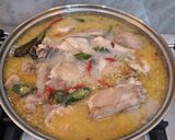 Foto langkah ke 5 dari resep Garang Asem Bumbu Iris Cemplang-Cemplung.