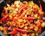 Hình bước làm 5 của món Kho quẹt chấm rau củ luộc