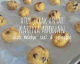 Foto langkah ke 13 dari resep Kelapa & Choco Chips Kukis (step by step).
