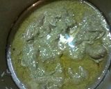 A picture of step 3 of Hydrabadi kachay gosht ki biryani.