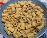 Foto del passaggio 4 della ricetta Oggi Gricia