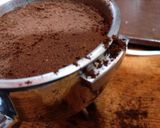 รูปขั้นตอนการทำที่ 5 ของ พื้นฐานการชงกาแฟสด (เอสเพรสโซ่)