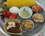 รูปขั้นตอนการทำที่ 1 ของ ตำข้าวโพดไข่เค็ม