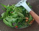 Foto langkah ke 3 dari resep Kangkung Saos Tiram.