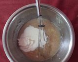 A picture of step 4 of Banana cake.