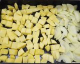 Foto del paso 1 de la receta: 🥔🧅🌶️ Guarnición picante de papas y cebolla al curry 🌶️ al horno 🌶️🧅🥔