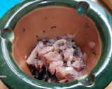 Foto del paso 3 de la receta: Macarrones con salsa de sardinas en salazón, aceitunas negras y alcaparras