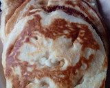 A picture of step 4 of Simple pancake.