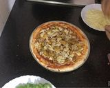 A picture of step 10 of Without Oven Chicken Tikka cheese Pizza 🤗.