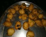 A picture of step 5 of Dahi vada.