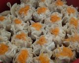Foto langkah ke 7 dari resep Siomay ayam udang dengan kulit dimsum.