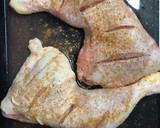 Foto del paso 1 de la receta: Muslos de pollo al vino tinto en el horno