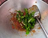 Foto langkah ke 3 dari resep Bekal Nasi Goreng Merah.