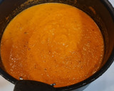 Foto del paso 5 de la receta: Albóndigas en salsa de tomate, pimientos tricolor y calabacín al orégano