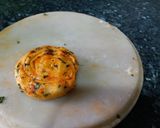 A picture of step 4 of Masala kasuri methi laccha Paratha.