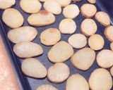 صورة لخطوة 1 من وصفة بيتزا البطاطس لذيذة 😋😍