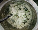 A picture of step 2 of Rice flour balls.