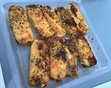 Une image de l'étape 9 de Pain de maïs grillé sauce tomate mozzarella et basilic.