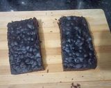 A picture of step 5 of Oreo Chocolate Pastry Cake.