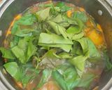 Foto langkah ke 6 dari resep Sayur Asam Merah Daun Melinjo.