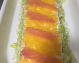 Foto del paso 4 de la receta: Pastel de salmón con surimi y huevo hilado