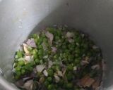 A picture of step 2 of Matar / green peas pulao.
