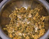 A picture of step 7 of Methi palak muthiya dhokla.