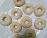 Foto langkah ke 7 dari resep Donat Empuk Tanpa Cetakan.