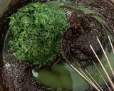 Foto langkah ke 5 dari resep Brownies Kukus Sayur Kenikir.