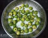 A picture of step 1 of Gumberry Curry Sabji / Gunda Ki Gravyvali Sabji.