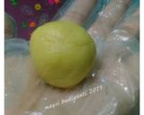 Foto langkah ke 5 dari resep Pie Coklat Buah Naga.