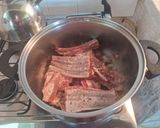 Foto del paso 3 de la receta: Tuco carne de oveja con fideos moñitas