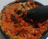 Foto langkah ke 5 dari resep Sambal Tomat Pecel Lele Lamongan.