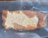 Foto del paso 2 de la receta: Roll de pechuga con jamón y queso