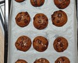 Foto langkah ke 6 dari resep 183. Triple Chocolate Chunk Cookies Sourdough.