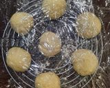 Hình bước làm 3 của món Hamburger trứng