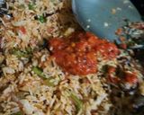 A picture of step 6 of Veg schezwan pulao.